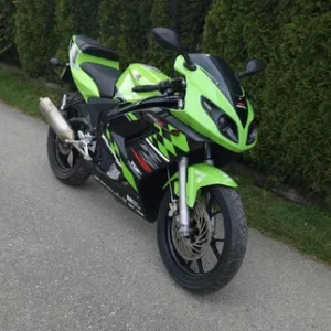 Rieju rs2 125 ccm Transport Faktura cbr yzf r daelim cbf